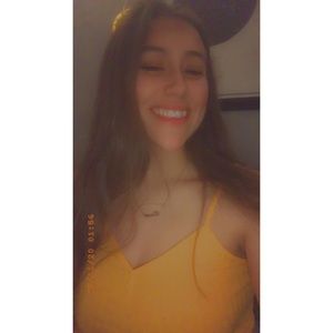 Meet your Posher, Kayla